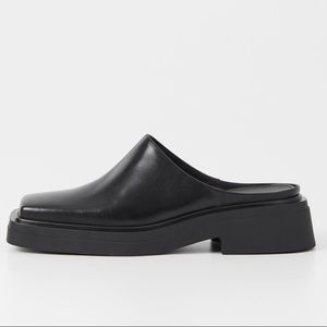 Vagabond Eyra Mules - Size 40